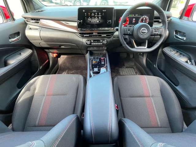 オーラ １．２　ＮＩＳＭＯ　プロパイロット　エマージェンシーブレーキ　カーテンエアバッグ　エマブレ　インテリキー　ＥＴＣ　車線逸脱警報　ワンセグ　キーフリーシステム　ダブルエアバック　定期点検記録簿　アルミホイール　運転席エアバッグ　メモリーナビ　ナビＴＶ　ＡＢＳ（4枚目）
