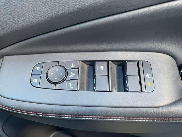 オーラ １．２　ＮＩＳＭＯ　プロパイロット　エマージェンシーブレーキ　カーテンエアバッグ　エマブレ　インテリキー　ＥＴＣ　車線逸脱警報　ワンセグ　キーフリーシステム　ダブルエアバック　定期点検記録簿　アルミホイール　運転席エアバッグ　メモリーナビ　ナビＴＶ　ＡＢＳ（19枚目）