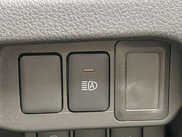 デイズ 660 ハイウェイスターX エマージェンシーブレーキ 踏み間違い防止 ナビTV付 全席PW ISTOP ダブルエアバッグ PS スマキー Bカメラ AAC 盗難防止システム ETC 1オーナー車 アルミホイール キーフリーシステム 記録簿 ABS 1セグTV エアバック(18枚目)