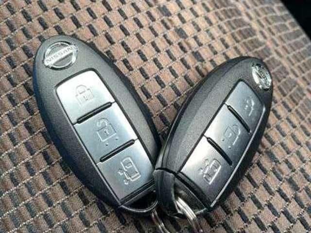 エルグランド ２．５　２５０ハイウェイスター　後席モニター　純正ＨＤＤナビ　地デジ　リアカメラ　ＰＳ　キーフリー　サイドカメラ　サイドエアバック　ＴＶナビ　記録簿有　ＥＴＣ付　パワーウインドウ　運転席エアバッグ　メモリーナビ　ＡＢＳ　助手席エアバッグ　ワンセグＴＶ　スマートキ（11枚目）