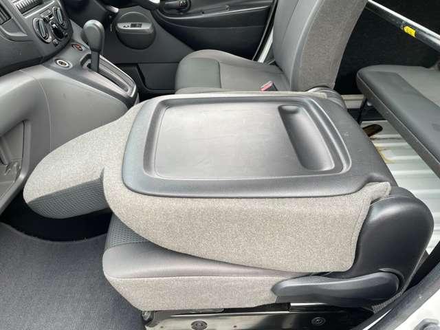 ＮＶ２００バネットバン １．６　ＤＸ　エアバック　エアコン　パワステ　点検記録簿　パワーステアリング　エアバック　マニュアルエアコン　ＡＢＳ　キーフリー　フロントパワーウインドウ　１オ－ナ－（17枚目）