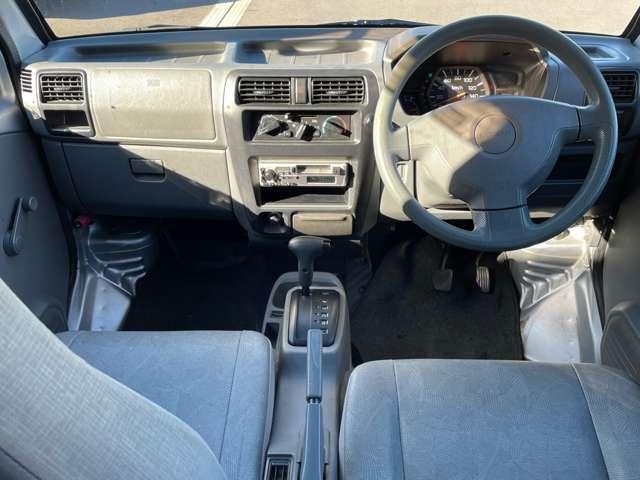 クリッパーバン ６６０　ＤＸ　Ｗエアバック　エアコン　両側スライドドア　エアコンＯＫ　パワステ付　エアバッグ　ＷＳＲＳ（4枚目）