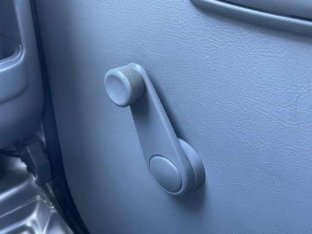 クリッパーバン ６６０　ＤＸ　Ｗエアバック　エアコン　両側スライドドア　エアコンＯＫ　パワステ付　エアバッグ　ＷＳＲＳ（8枚目）