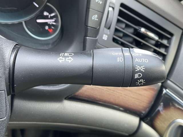 フーガ 3.7 370GT 本革シート エマージェンシーブレーキ バックガイドモニター スマートキープッシュスタート レザーシート サイドモニター LEDヘッドランプ LDW ETC クルコン 盗難防止 整備記録簿有 パワーウィンドウ HDDナビ アルミホイール(14枚目)