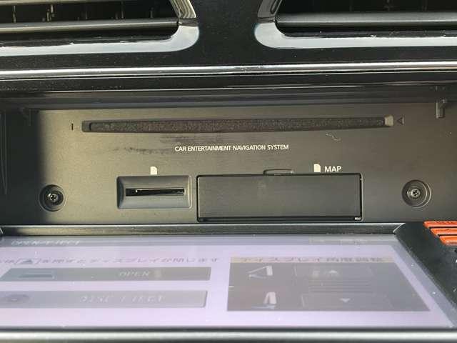 セレナ ２．０　２０Ｘ　Ｓ－ＨＹＢＲＩＤ　ＡＵＴＯエアコン　ｉ－ｓｔｏｐ　車線逸脱警報　リアカメラ　衝突被害軽減装置　取説＆記録簿　１オーナー　ＥＴＣ　スマートキー　キーレスエントリー　メモリーナビ　パワーウィンドウ　ＰＳ　運転席エアバッグ（7枚目）