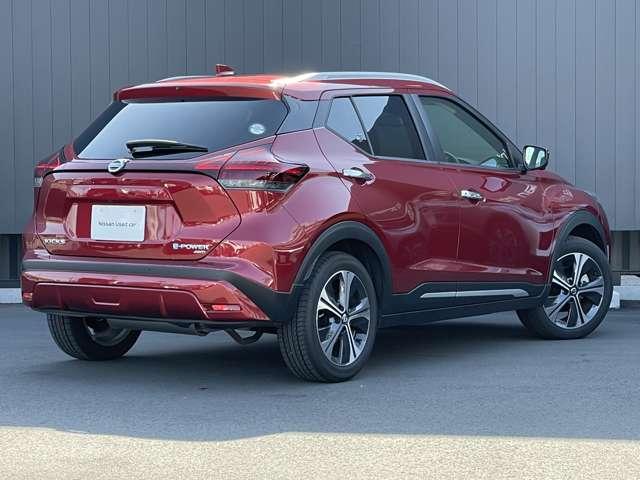 キックス Ｘ　ＦＯＵＲ　スタイルエディション　クルコン　衝突軽減　ナビ　車線逸脱警報　４ＷＤ　アルミホイール　メモリーナビ　オートエアコン　アイドリングストップ　寒冷地仕様（2枚目）