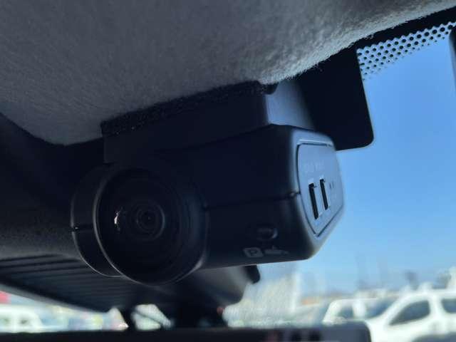 キックス Ｘ　ＦＯＵＲ　スタイルエディション　クルコン　衝突軽減　ナビ　車線逸脱警報　４ＷＤ　アルミホイール　メモリーナビ　オートエアコン　アイドリングストップ　寒冷地仕様（8枚目）