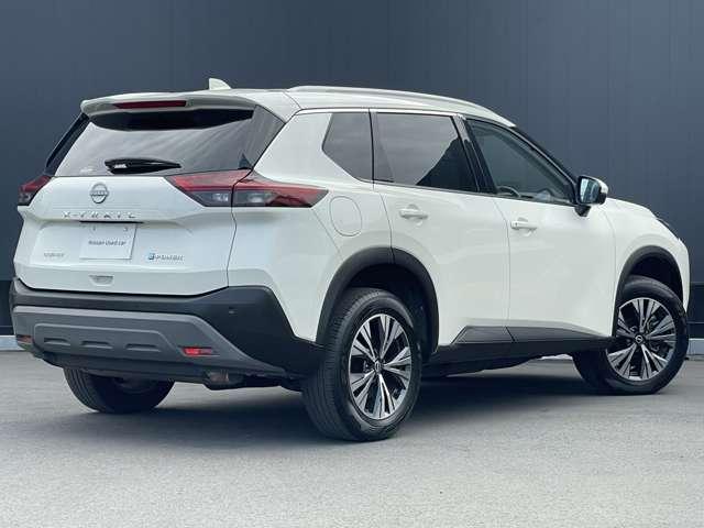 エクストレイル １．５　Ｘ　ｅ－４ＯＲＣＥ　４ＷＤ　エマブレ　カーナビ　クルーズコントロール　レーンキープアシスト　４ＷＤ　寒冷地仕様　キーレスエントリー　アイドリングストップ　ＡＡＣ　盗難防止システム　サイドエアバック　メモリーナビ　アルミホイール（2枚目）