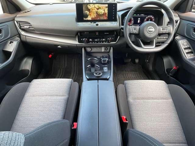 エクストレイル １．５　Ｘ　ｅ－４ＯＲＣＥ　４ＷＤ　エマブレ　カーナビ　クルーズコントロール　レーンキープアシスト　４ＷＤ　寒冷地仕様　キーレスエントリー　アイドリングストップ　ＡＡＣ　盗難防止システム　サイドエアバック　メモリーナビ　アルミホイール（4枚目）