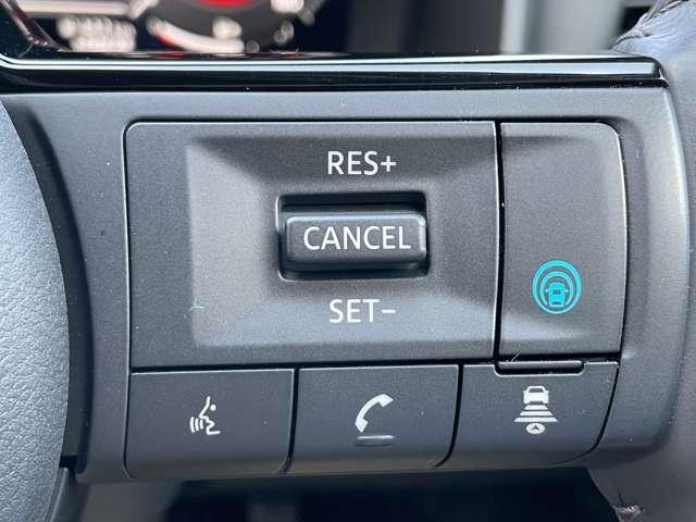 エクストレイル １．５　Ｘ　ｅ－４ＯＲＣＥ　４ＷＤ　エマブレ　カーナビ　クルーズコントロール　レーンキープアシスト　４ＷＤ　寒冷地仕様　キーレスエントリー　アイドリングストップ　ＡＡＣ　盗難防止システム　サイドエアバック　メモリーナビ　アルミホイール（14枚目）