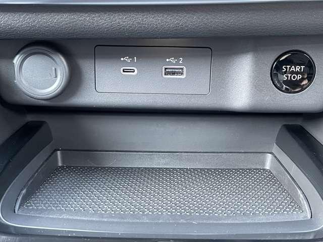 エクストレイル １．５　Ｘ　ｅ－４ＯＲＣＥ　４ＷＤ　エマブレ　カーナビ　クルーズコントロール　レーンキープアシスト　４ＷＤ　寒冷地仕様　キーレスエントリー　アイドリングストップ　ＡＡＣ　盗難防止システム　サイドエアバック　メモリーナビ　アルミホイール（20枚目）