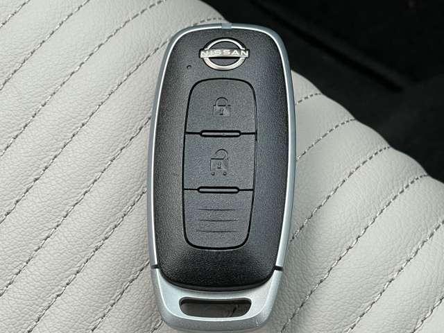 オーラ 1.2 G レザーエディション 白本革シート プロパイロット ワンオーナ 追突防止 レーダークルーズ 本革 車線逸脱警報装置 禁煙車 LED 盗難防止 記録簿 バックモニター ETC インテリジェントキー メモリーナビゲーション AW キーレスエントリー ABS(20枚目)