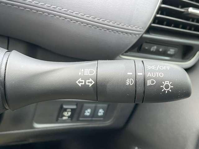 セレナ 2.0 ハイウェイスター V 後席モニター プロパイロット サイドエアバッグ アラウンドビュ- 1オナ アルミ 衝突被害軽減 LDP エアバッグ 両側オートスライドドア LEDライト インテリジェントキー 点検記録簿 サイドカメラ メモリーナビ ナビTV(16枚目)