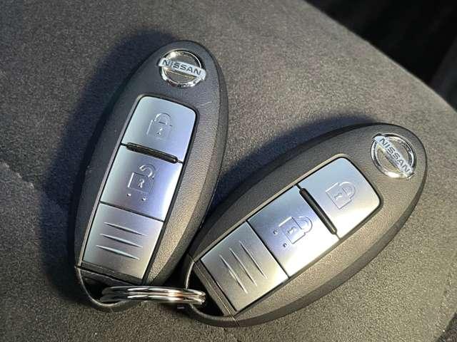 ノート e-パワーニスモ LEDランプ ワンオーナー車 Aストップ クルコン Bカメラ メモリーナビ付き レーンアシスト フルオートエアコン スマートキープッシュスタート Wエアバッグ アルミ キーフリー ドラレコ 記録簿(12枚目)