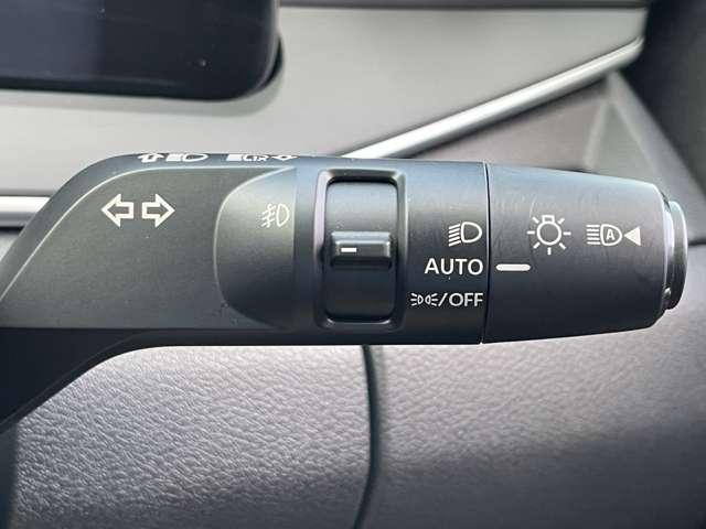 ノート 1.2 X エマージェンシーブレーキ 踏み間違い防止 リアカメラ 衝突被害軽減ブレ-キ 全方位カメラ ETC付 LEDヘッドライト レーンアシスト インテリジェントキー ワンオーナー ドラレコ アイドリングストップ 整備記録簿 ワンセグTV TVナビ(14枚目)