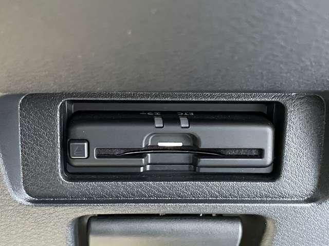 ノート 1.2 X エマージェンシーブレーキ 踏み間違い防止 リアカメラ 衝突被害軽減ブレ-キ 全方位カメラ ETC付 LEDヘッドライト レーンアシスト インテリジェントキー ワンオーナー ドラレコ アイドリングストップ 整備記録簿 盗難防止システム TVナビ(9枚目)