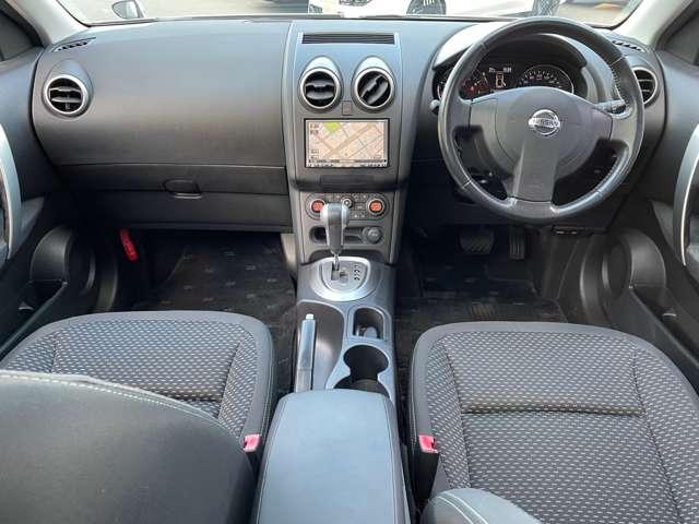 デュアリス ２．０　２０Ｇ　ガラスサンルーフ　ドライブレコーダー　セキュリティー　カーテンエアバック　インテリジェントキー　キーフリー　エアコン　整備記録簿　アルミホイール　ドライブレコーダー　ＡＢＳ　パワーウィンド　運転席エアバッグ　パワーステアリング（4枚目）