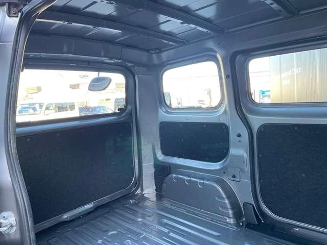 ＮＶ２００バネットバン １．６　ＤＸ　純正メモリーナビ　地デジ　バックモニター　バックカメラ付き　点検記録簿　メモリーナビ　パワーステアリング　エアバック　マニュアルエアコン　ナビＴＶ　ＡＢＳ　ワンセグ　キーフリー　フロントパワーウインドウ　１オ－ナ－　ＥＴＣ付き（20枚目）