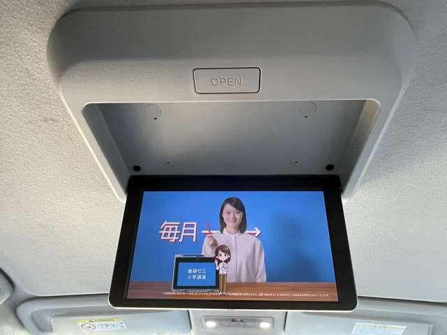 セレナ 2.0 ハイウェイスターV ステップタイプ 後席モニター(5枚目)