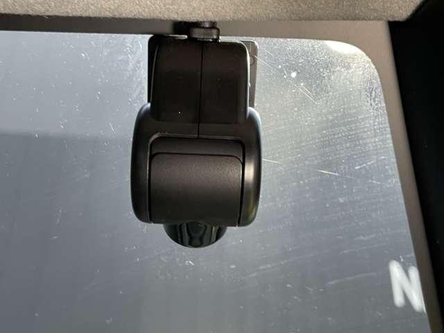 ルーミー 1.0 カスタム G 衝突被害軽減ブレーキ 踏み間違い防止 アイドリング 両側電動SD LEDヘット 車線逸脱 バックビューモニター 衝突回避ブレーキ TV スマートキー ワンセグTV クルーズコントロール 点検記録簿 ETC ドライブレコーダー 1オーナー(14枚目)