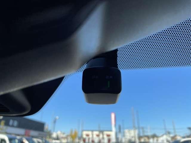 デイズ ６６０　ハイウェイスターＧターボ　プロパイロット　エディション　アルミ　イモビ　エアバック　レーダークルーズ　レーンアシスト　キーレス　サイドカメラ　アイドリングストップ　エアコン　メモリ－ナビ　バックカメラ　サイドエアバック　ナビ　ＡＢＳ　パワーウィンドウ　ＰＳ（9枚目）