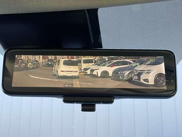 リーフ Ｘ　エマージェンシーブレーキ　純正ナビ　レーンアシスト　ＬＥＤ　Ｂカメラ　イモビライザー　ドラレコ　クルコン　メモリーナビ　パワーウィンドウ　オートエアコン　Ｗエアバッグ　ＡＷ　サイドエアバッグ　エアバッグ　ナビＴＶ　キーフリー　記録簿（8枚目）