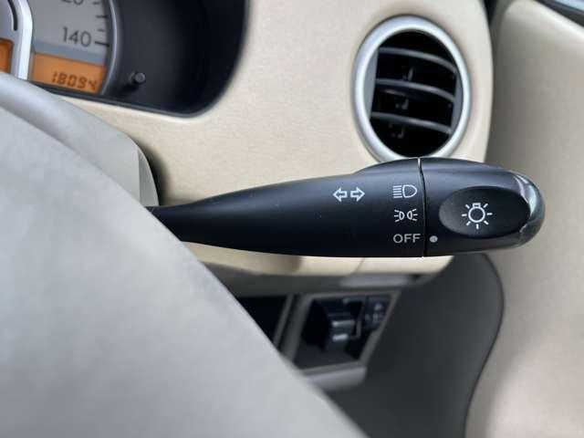 モコ ６６０　Ｅ　Ｗエアバック　エアコン　パワーウィンドゥ　盗難防止　ワイヤレスキー　助手席エアバック　スマ－トキ－　ＡＵＴＯエアコン　ＰＷ　ＰＳ　ＡＢＳ　運転席エアバッグ　記録簿　ワンオーナー（9枚目）