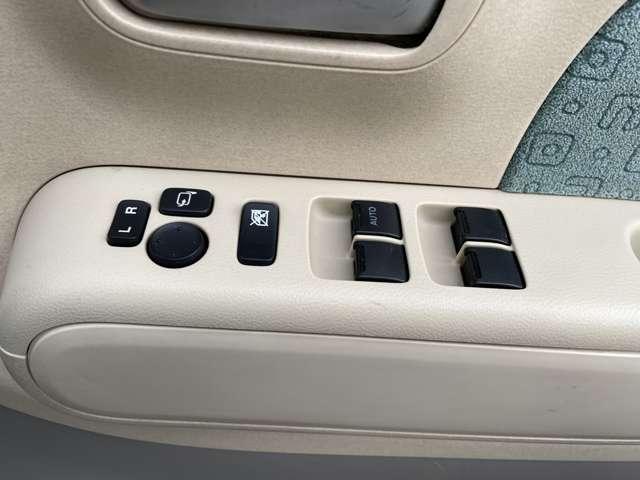 モコ ６６０　Ｅ　Ｗエアバック　エアコン　パワーウィンドゥ　盗難防止　ワイヤレスキー　助手席エアバック　スマ－トキ－　ＡＵＴＯエアコン　ＰＷ　ＰＳ　ＡＢＳ　運転席エアバッグ　記録簿　ワンオーナー（10枚目）