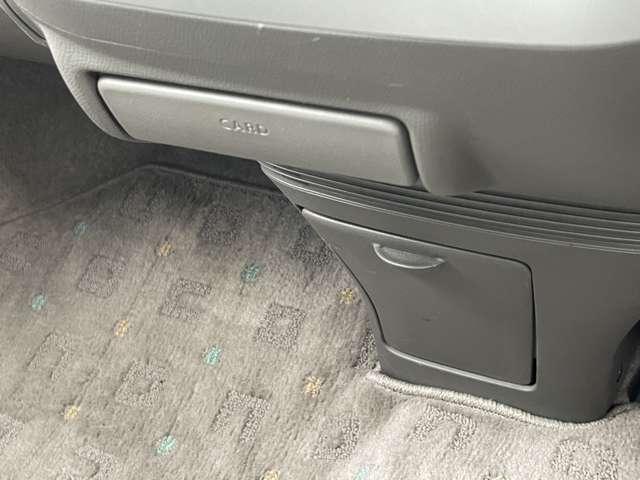 モコ ６６０　Ｅ　Ｗエアバック　エアコン　パワーウィンドゥ　盗難防止　ワイヤレスキー　助手席エアバック　スマ－トキ－　ＡＵＴＯエアコン　ＰＷ　ＰＳ　ＡＢＳ　運転席エアバッグ　記録簿　ワンオーナー（16枚目）