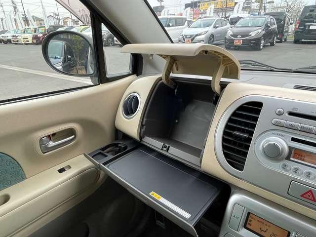 モコ ６６０　Ｅ　Ｗエアバック　エアコン　パワーウィンドゥ　盗難防止　ワイヤレスキー　助手席エアバック　スマ－トキ－　ＡＵＴＯエアコン　ＰＷ　ＰＳ　ＡＢＳ　運転席エアバッグ　記録簿　ワンオーナー（19枚目）