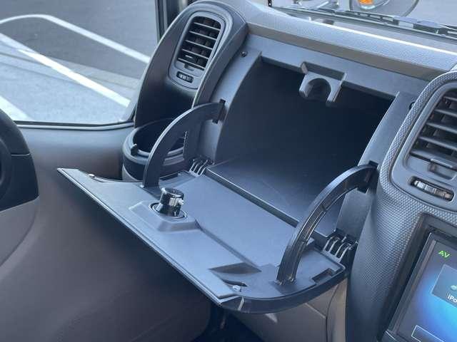 アトラストラック ショートフルスーパーローＤＸ　パワーウィンドウ　エアコン　ＥＴＣ　キーレスキー　パワステ　ワンセグ　記録簿　運転席エアバッグ（19枚目）