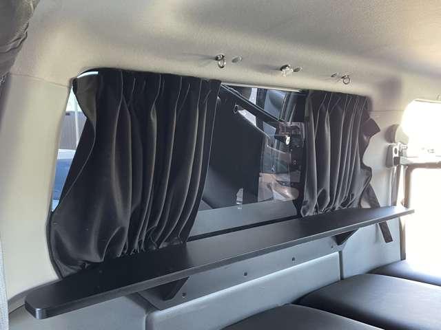 NV350キャラバンバン 2.5 プレミアムGX ロングボディ ディーゼルターボ 荷室ベット&車中泊仕様 純正メモリーナビ(10枚目)