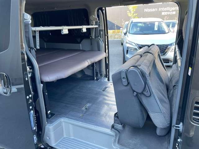 NV350キャラバンバン 2.5 プレミアムGX ロングボディ ディーゼルターボ 荷室ベット&車中泊仕様 純正メモリーナビ(11枚目)