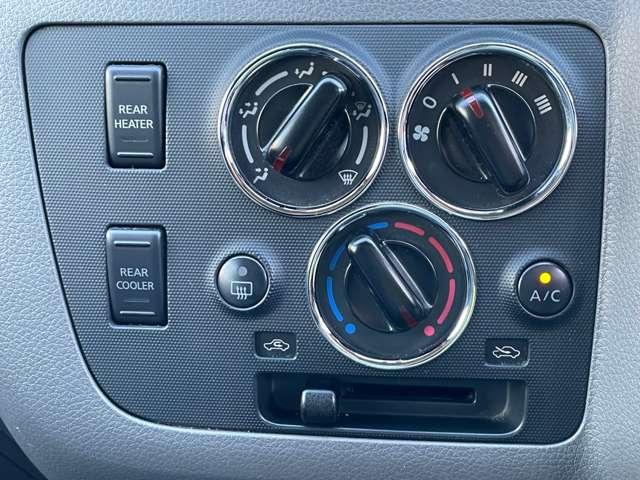 NV350キャラバンバン 2.5 プレミアムGX ロングボディ ディーゼルターボ 荷室ベット&車中泊仕様 純正メモリーナビ(19枚目)