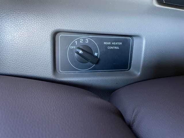 NV350キャラバンバン 2.5 プレミアムGX ロングボディ ディーゼルターボ 荷室ベット&車中泊仕様 純正メモリーナビ(20枚目)