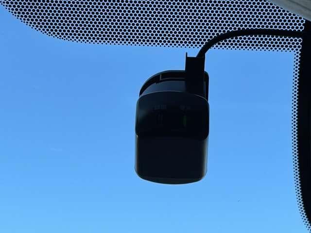 セレナ e-パワー ハイウェイスターV 360°カメラ エマジェンシーブレーキ 1オナ スマキー バックカメラ LED レーンアシスト 点検記録簿付 ETC ドラレコ Aストップ イモビ サイドカーテンエアバック フルオートエアコン ABS(8枚目)