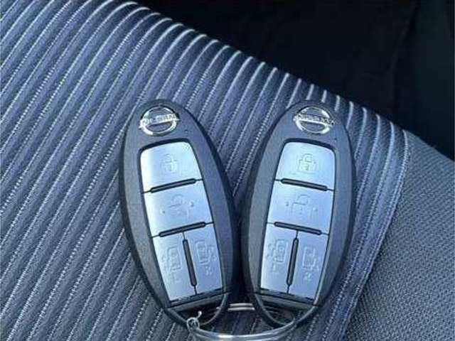 セレナ e-パワー ハイウェイスターV 360°カメラ エマジェンシーブレーキ 1オナ スマキー バックカメラ LED レーンアシスト 点検記録簿付 ETC ドラレコ Aストップ イモビ サイドカーテンエアバック フルオートエアコン ABS(13枚目)