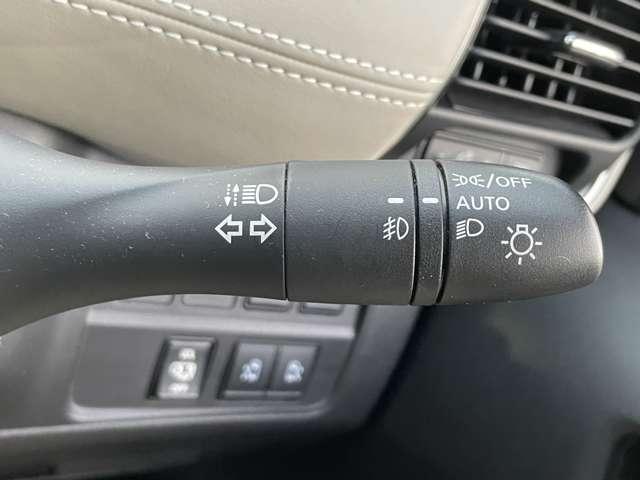 セレナ １．２　ｅ－ＰＯＷＥＲ　ハイウェイスター　Ｖ　後席モニター　プロパイロット　３６０°カメラ　エマジェンシーブレーキ　１オナ　寒冷地仕様　スマキー　バックカメラ　ＬＥＤ　レーンアシスト　点検記録簿付　ＥＴＣ　ドラレコ　イモビ　サイドカーテンエアバック　フルオートエアコン　ＡＢＳ（14枚目）