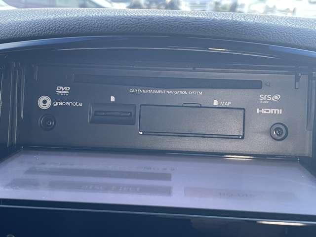 エルグランド ２．５　２５０ハイウェイスターＳ　後席モニター　純正メモリーナビ　地デジ　アルミホイル　点検記録簿　両側パワ－スライドドア　ドライブレコーダ　クルコン　インテリキー　Ｂカメラ　ＬＥＤヘッドランプ　サイドカーテンエアバック　盗難防止　メモリーナビ　ＥＴＣ　エアコン　ナビＴＶ（8枚目）