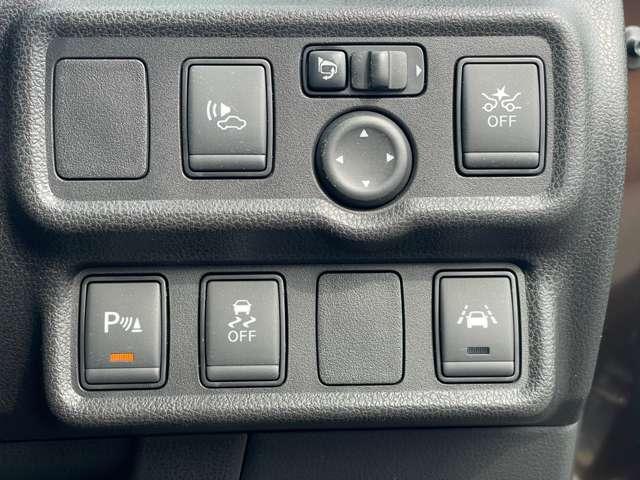 ノート １．２　ｅ－ＰＯＷＥＲ　メダリスト　クルコン　衝突軽減ブレーキ　ワンオーナー　アルミホイール　オートエアコン　記録簿　パワーウインドウ　ＡＢＳ　運転席エアバッグ　パワーステアリング（12枚目）
