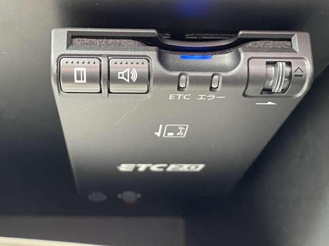 ノート １．２　ｅ－ＰＯＷＥＲ　メダリスト　クルコン　衝突軽減ブレーキ　ワンオーナー　アルミホイール　オートエアコン　記録簿　パワーウインドウ　ＡＢＳ　運転席エアバッグ　パワーステアリング（13枚目）