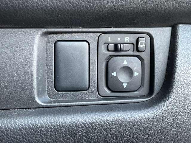 デイズ 660 ハイウェイスターGターボ アラウンドビューモニター 誤発進抑制 アイスト 運転席エアバッグ スマキー ナビTV バックモニター ワンセグ セキュリティーアラーム エアコン ABS パワステ キーレスエントリー 助手席エアバック メモリーナビ アルミ(11枚目)