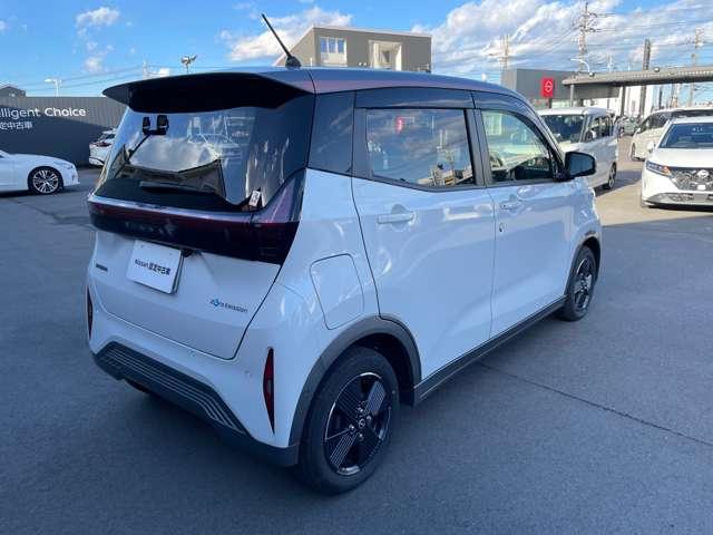 サクラ Ｘ　シーズンカラールーフ　前後ドラレコ　衝突軽減ブレーキ　アラウンドビューモニター　ＥＴＣ２，０　前後ドライブレコーダー　運転席エアバック　ＡＡＣ　ワンオーナー　パワーステアリング　アルミホイール　ＡＢＳ　パワーウィンドウ（2枚目）