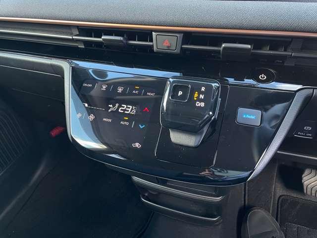 サクラ Ｘ　シーズンカラールーフ　前後ドラレコ　衝突軽減ブレーキ　アラウンドビューモニター　ＥＴＣ２，０　前後ドライブレコーダー　運転席エアバック　ＡＡＣ　ワンオーナー　パワーステアリング　アルミホイール　ＡＢＳ　パワーウィンドウ（7枚目）