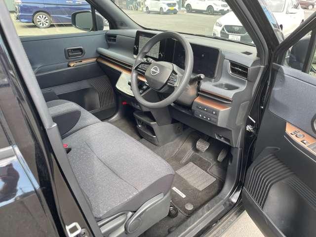 サクラ Ｇ　試乗車　プロパイロット　アラウンドビュ　ワンオーナ　踏み間違い防止アシスト　ＬＥＤヘッドランプ　Ｐアシスト　スマートキー　ＬＤＷ　盗難防止システム　オートエアコン　ＥＴＣ　バックカメラ　アダプティブクルーズコントロール（13枚目）