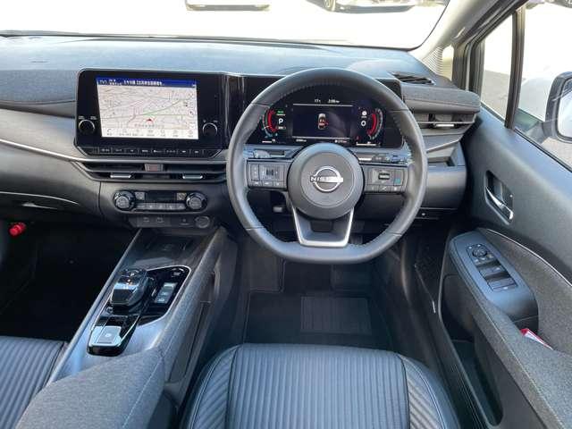 オーラ １．２　Ｇ　レザーエディション　試乗車　本革シート　ワンオーナ　本革　ＡＢＳ　パワーウィンドウ　パワステ　エアバッグ（4枚目）