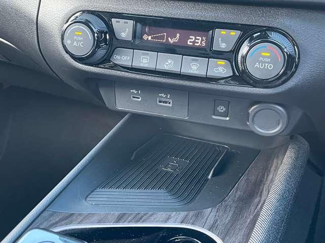 オーラ １．２　Ｇ　レザーエディション　試乗車　本革シート　ワンオーナ　本革　ＡＢＳ　パワーウィンドウ　パワステ　エアバッグ（8枚目）