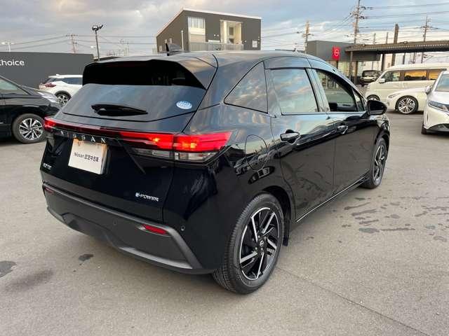 ノート １．２　Ｘ　ワンオーナー　前後ドライブレコーダー　リアカメラ　衝突被害軽減ブレ－キ　全方位カメラ　ＥＴＣ付　アルミ　ＬＥＤヘッドライト　レーンアシスト　インテリジェントキー　ワンオーナー　ドラレコ　整備記録簿　盗難防止システム　ワンセグＴＶ　ＴＶナビ（2枚目）