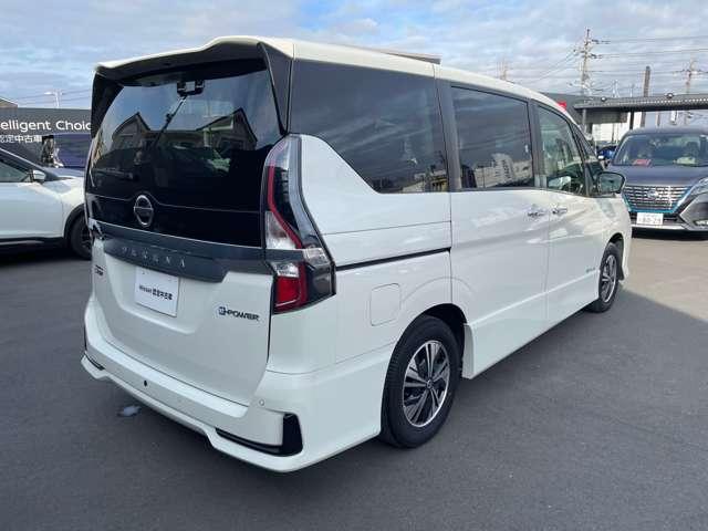 セレナ １．２　ｅ－ＰＯＷＥＲ　ハイウェイスター　Ｖ　プロパイロット　ワンオーナー　１オナ　フルオートエアコン　アルミホイール　エアバック　ＡＢＳ　パワステ　パワーウィンドウ（2枚目）