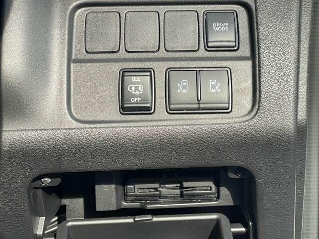 セレナ １．２　ｅ－ＰＯＷＥＲ　ハイウェイスター　Ｖ　プロパイロット　ワンオーナー　１オナ　フルオートエアコン　アルミホイール　エアバック　ＡＢＳ　パワステ　パワーウィンドウ（13枚目）